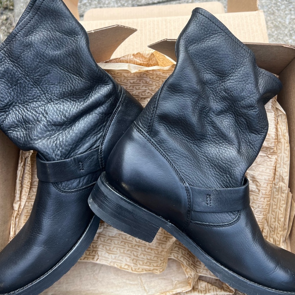 Frye Black Veronica Short Boot 7.5 - Picture 4 of 8